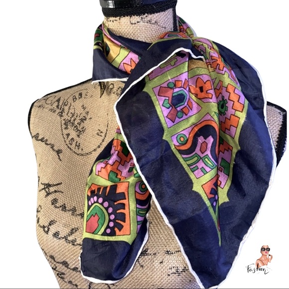 Seta Pura | Italian Scarf. - Picture 2 of 5